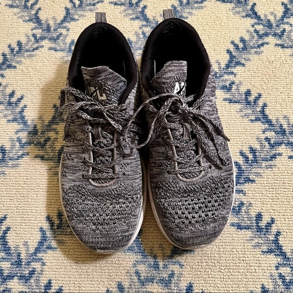 APL® TechLoom Pro Heather Grey Athletic Shoes | 8 - Picture 3 of 8